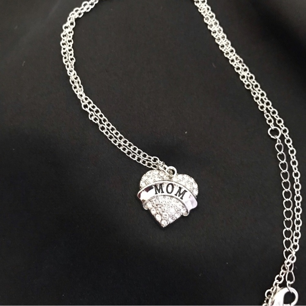 Silver 'MOM' Heart Pendant Necklace for Women
